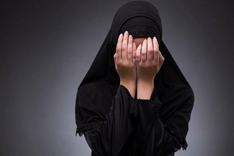 عُمانية تتعرّض للاغتصاب من أحد أقاربها.. وتفاصيل صادمة كشفتها بنفسها تعنيف فتاة عمانية