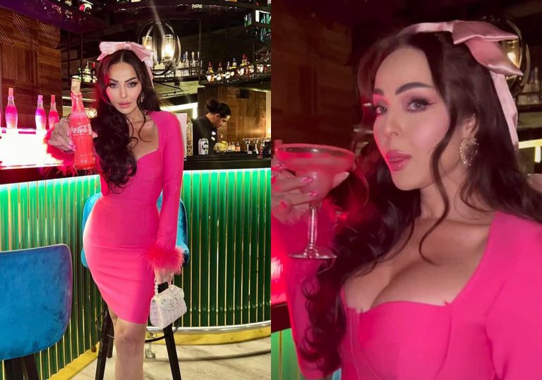 باربي الأردن.. زين كرزون عارية وإطلالة فاضحة أقرب لنجمات البورنو (فيديو) باربي الأردن.. زين كرزون عارية وإطلالة فاضحة أقرب لنجمات البورنو