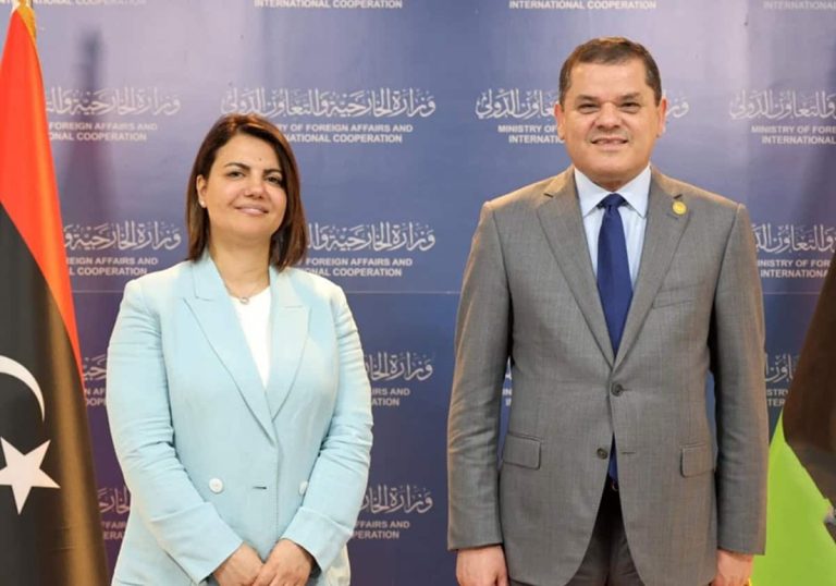 عبد الحميد الدبيبة ونجلاء المنقوش