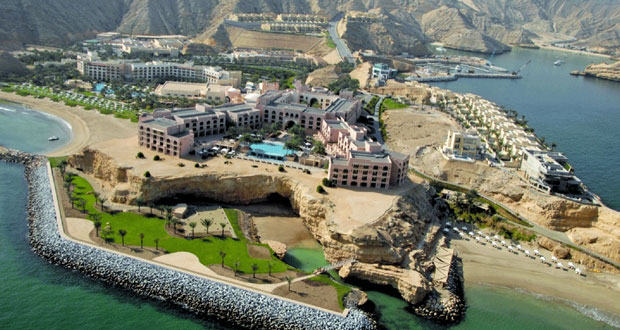 حساب تابع للأمن الإماراتي يضم محافظة مسندم للإمارات ويشعل غضب العُمانيين .. هكذا ردّوا عليه محافظة مسندم