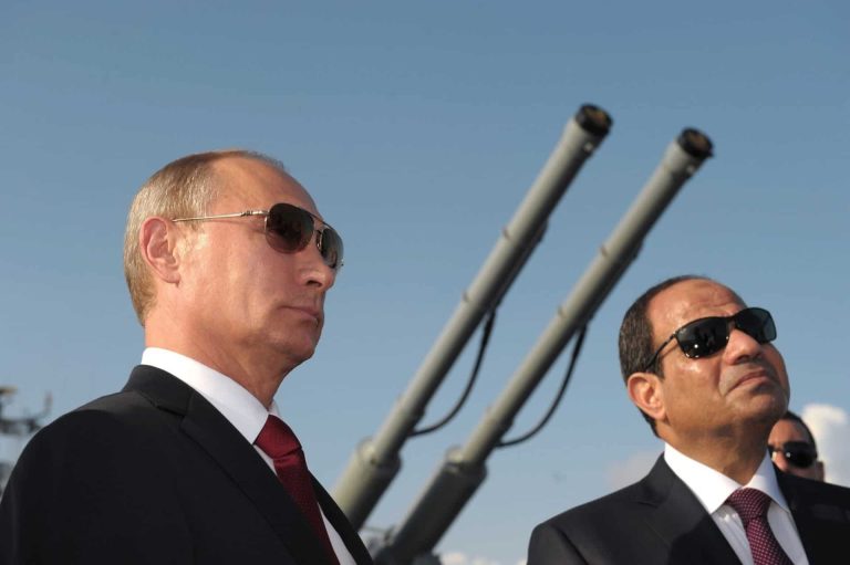 تقرير: لماذا ترفض مصر طلبات أمريكية لتسليح أوكرانيا!؟ مصر ترفض تسليح أوكرانيا