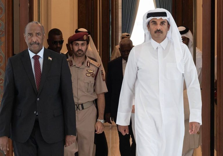 أمير قطر: سعيد باستقبال أخي عبد الفتاح البرهان.. ويكشف ما دار بينهما أمير قطر وعبد الفتاح البرهان