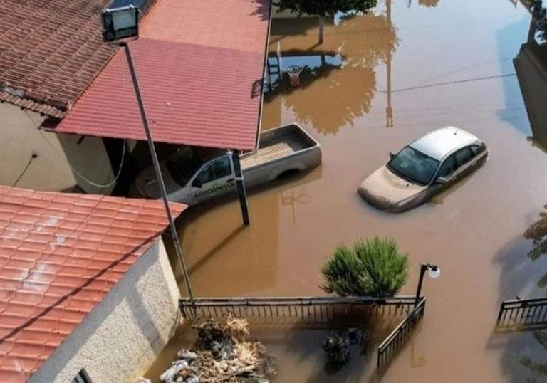 إعصار دانيال .. تغريدة مؤثرة من خليل البلوشي عن “مآسي ليبيا” (شاهد) إعصار دانيال.. تغريدة مؤثرة من خليل البلوشي عن "مآسي ليبيا"