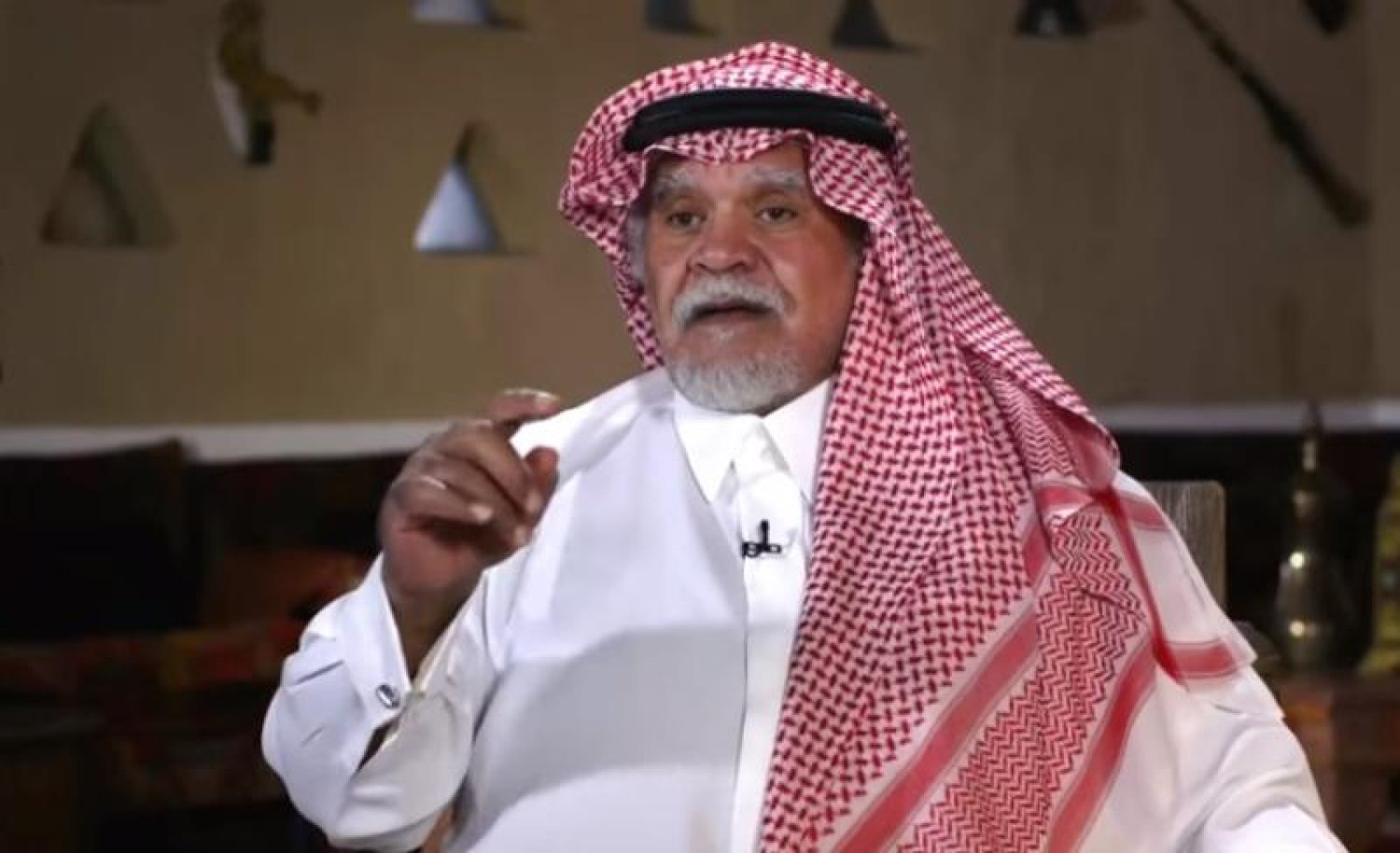 بندر بن سلطان عراب التطبيع مع اسرائيل