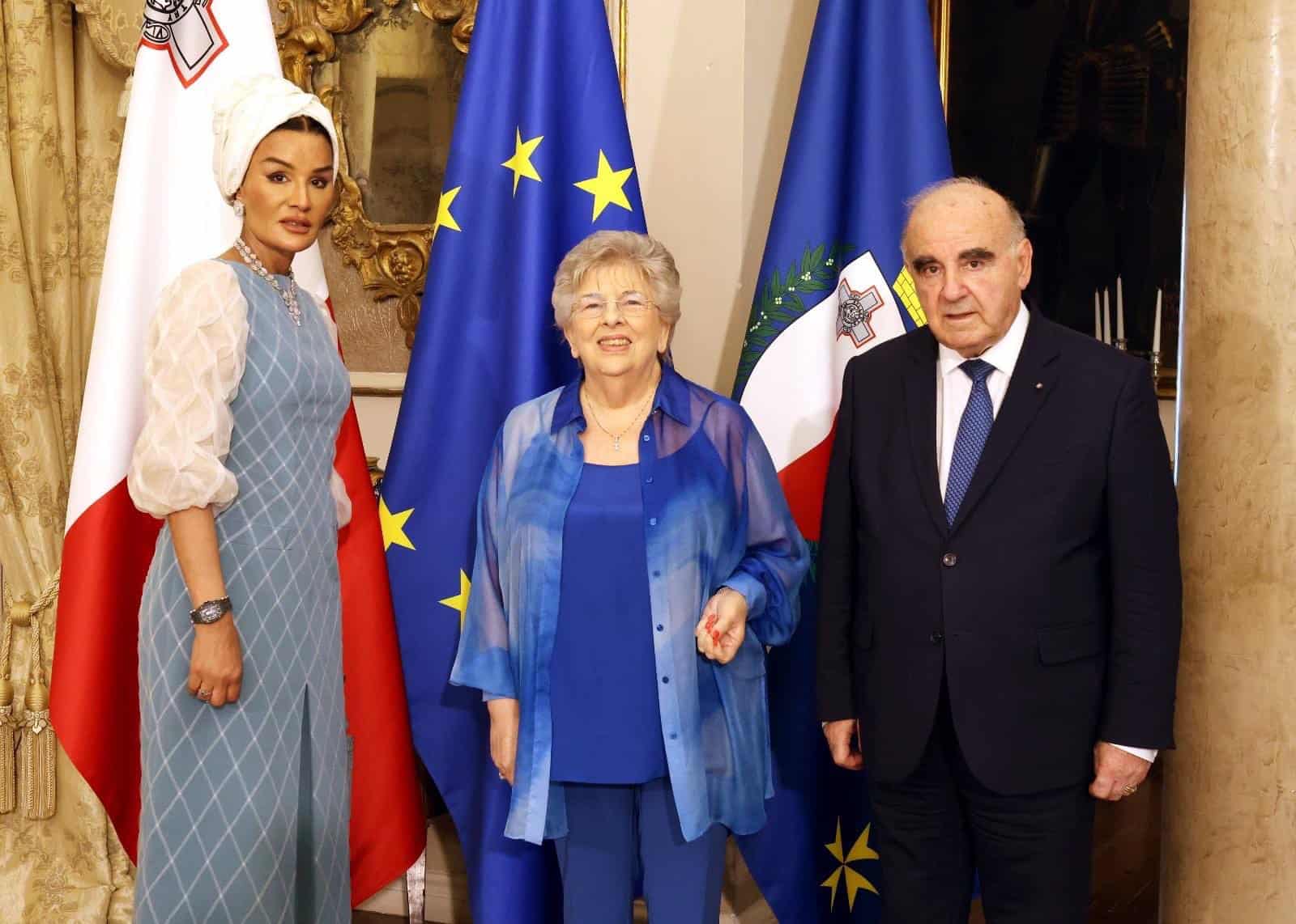 رئيس جمهورية مالطا يستقبل الشيخة موزا