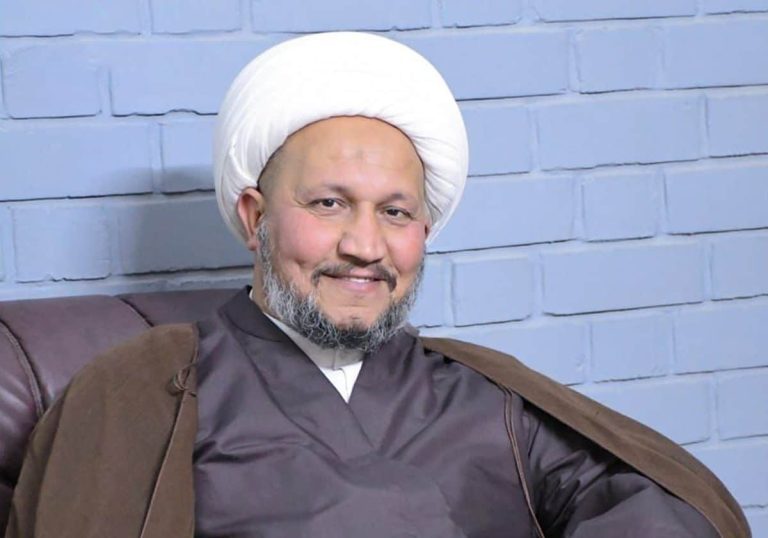 معمم شيعي يصدم مذيعاً عراقياً بما قاله عن شيعة العراق