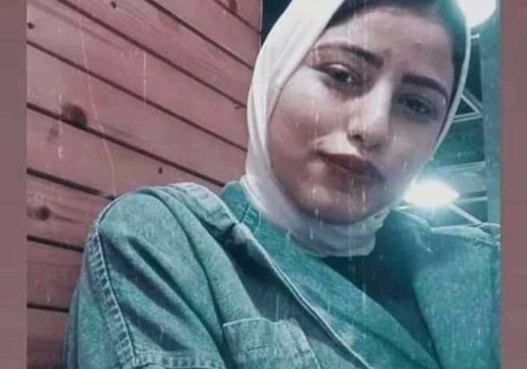 مصر.. طالبة قتلت صديقتها وقطعت الجثة واحتفظت بها في الثلاجة! مصر.. طالبة قتلت صديقتها وقطعت الجثة واحتفظت بها في الثلاجة!