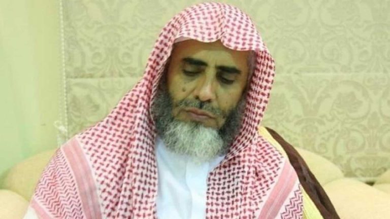 ماذا قال نجل الداعية عوض القرني بعد أكثر من 2000 يوم على تغييبه في سجون السعودية؟ نجل الداعية السعودي عوض القرني المعتقل في سجون السعودية يغرد عن والده بعد 2000 يوم من اعتقاله