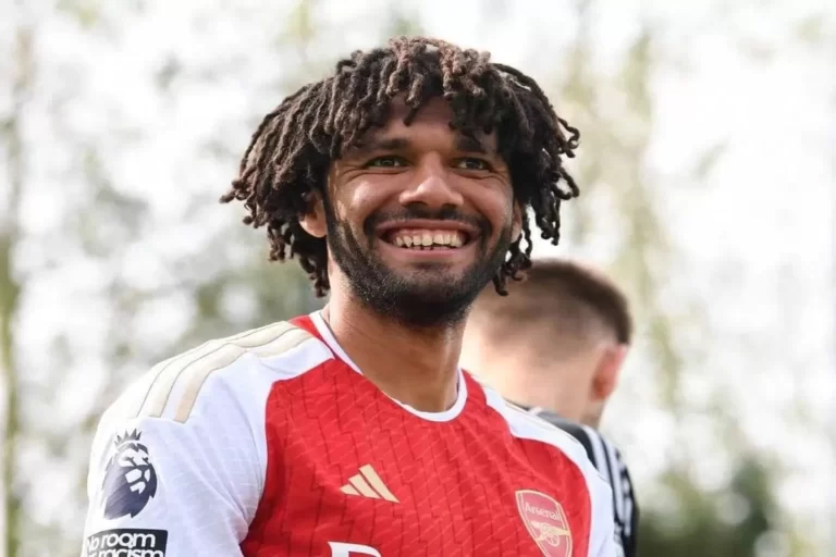 محمد النني يُحرج محمد صلاح بما فعله دعما لفلسطين ولم يترك له أي حجة محمد النني يُحرج محمد صلاح بما فعله دعما لفلسطين ولم يترك له أي حجة
