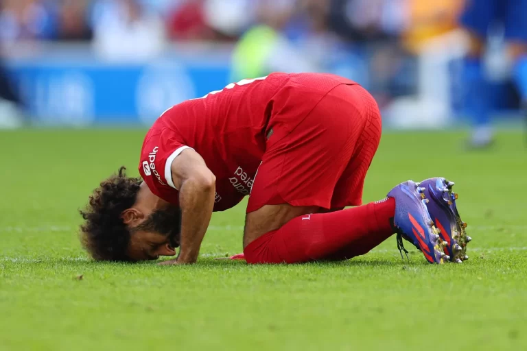 يتواجد في الإمارات.. لماذا يتجاهل محمد صلاح أحداث فلسطين وقضايا العرب؟