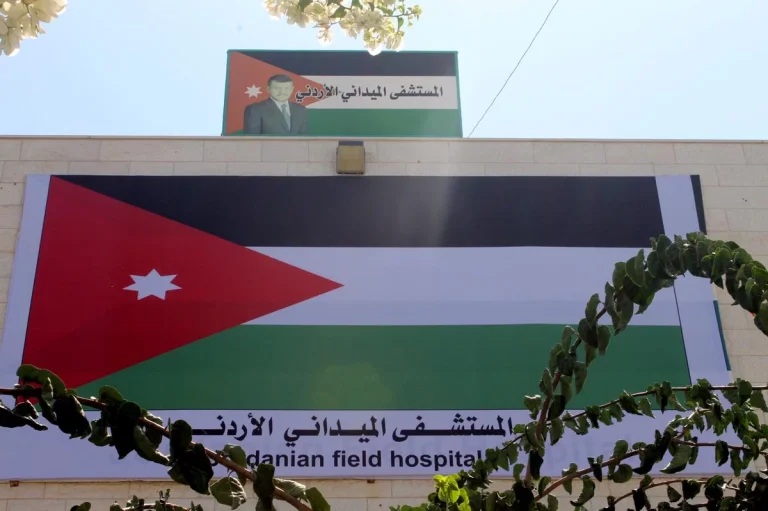 الأردن.. حملة شعبية تطالب بعدم إخلاء “المستشفى الميداني الأردني” بغزة
