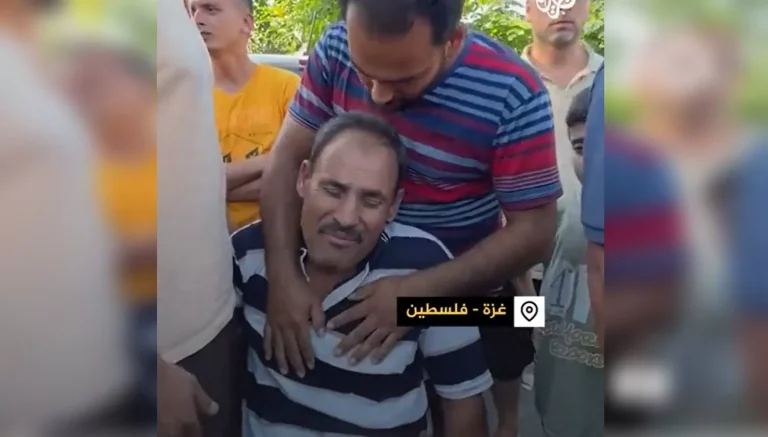 تأثر فلسطيني باستشهاد أقاربه
