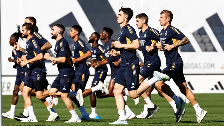 موعد مباراة ريال مدريد ضد أوساسونا والتشكيلة المتوقعة في الدوري الإسباني نجوم ريال مدريد