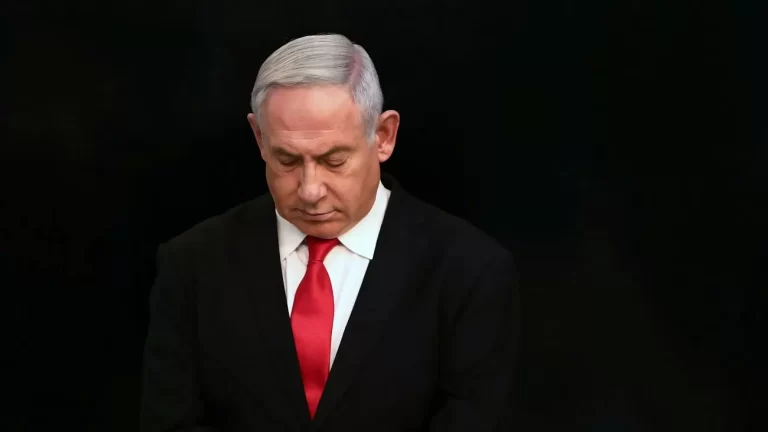 نقل نتنياهو للمستشفى بعد “طوفان الأقصى” .. ما حقيقة الفيديو؟! (شاهد) رئيس الوزراء الإسرائيلي بنيامين نتنياهو