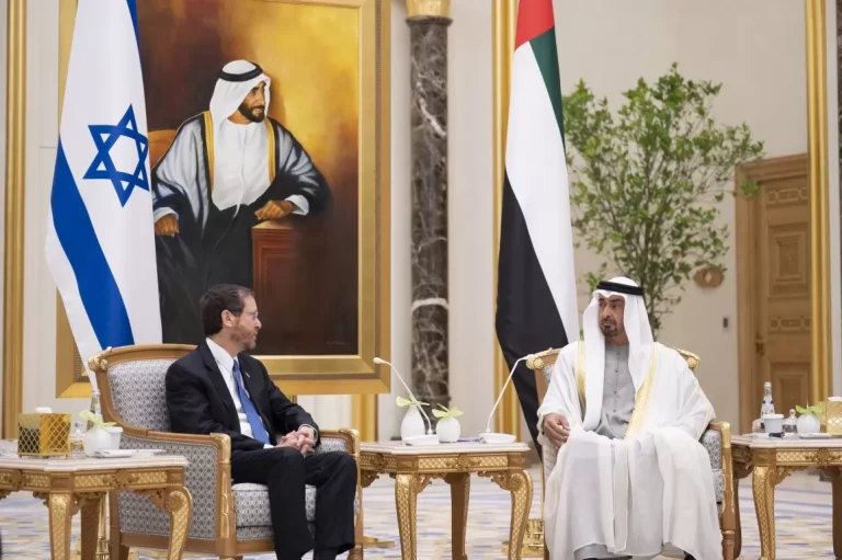 محمد بن زايد واسرائيل