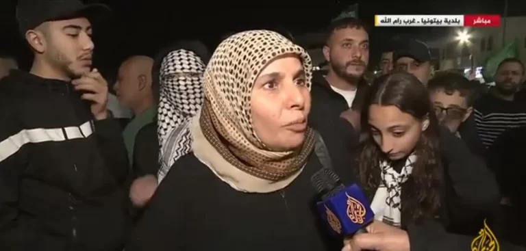 إيمان نافع زوجة الأسير نائل البرغوثي