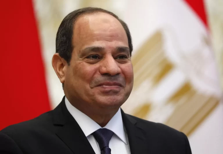 مكافأة الاتحاد الأوروبي للسيسي