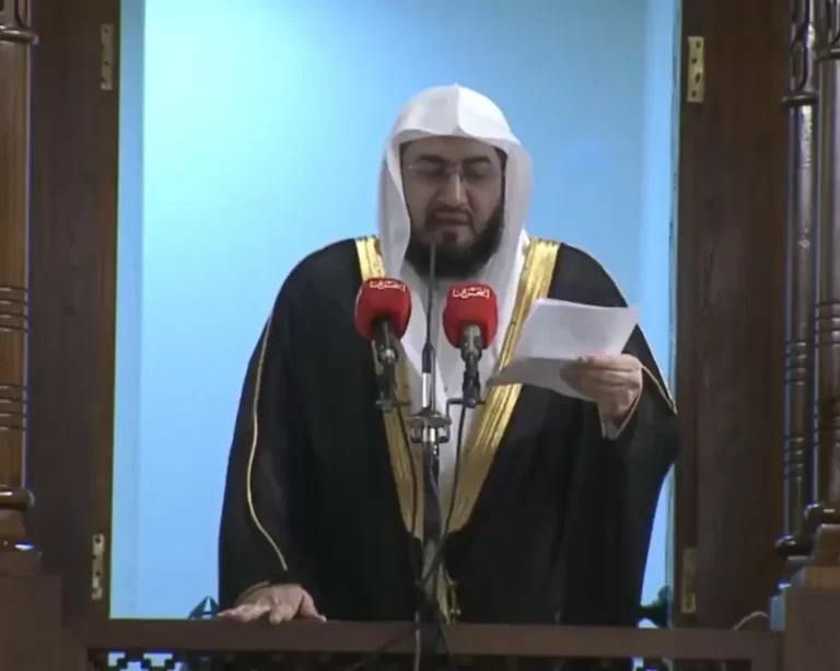 “منابر الجمعة” مختطفة في البحرين.. “الدعاء للملوك وولاة الأمر حاضر وغزة غائبة” (فيديو) مساجد البحرين