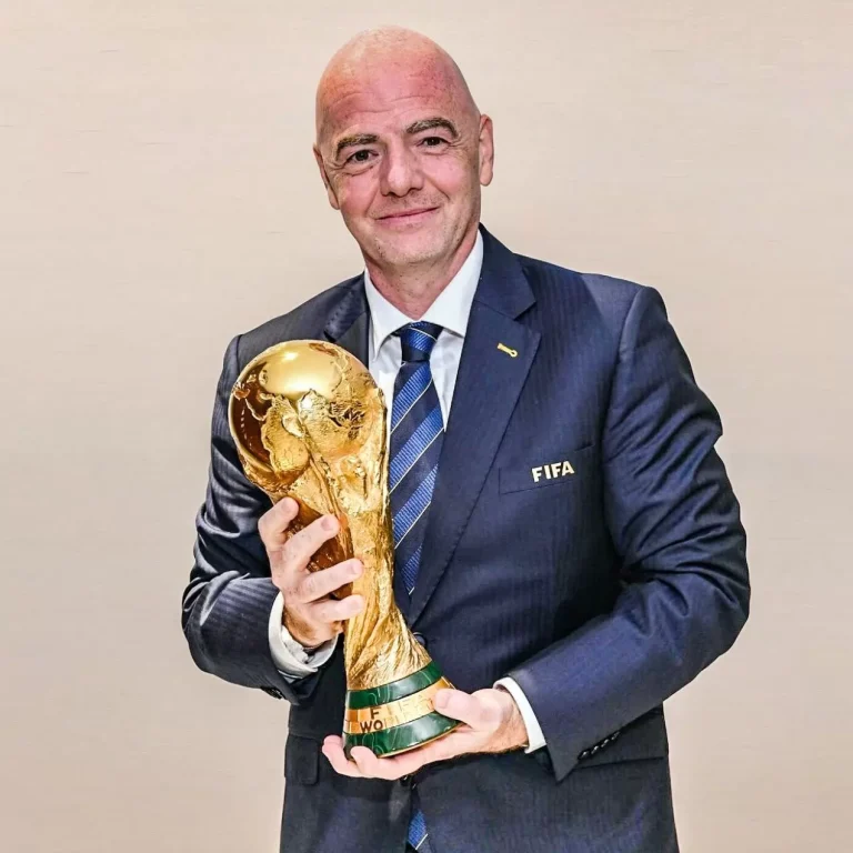 قرار جديد للفيفا بشأن مونديال 2030 و2034 جياني إنفانتينو
