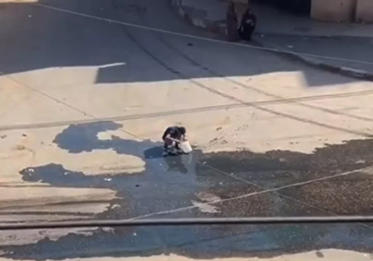 شاب فلسطيني
