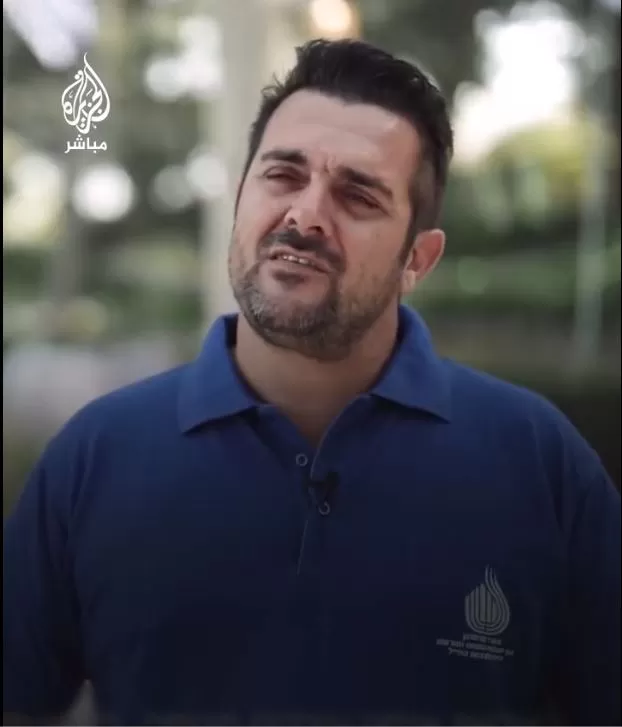 جنازة كل ساعة.. عامل بمقبرة إسرائيلية يفضح ما حاول الاحتلال إخفاءه (شاهد) دافيد اورن باروخ عامل في مقبرة هارهيرتسل العسكرية
