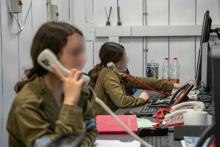 مجندات إسرائيليات يعترفن بحقائق صادمة عن طوفان الأقصى: جيشنا قتلنا مجندات إسرائيليات