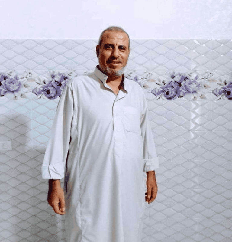 كامل محمد نوفل المسن الذي أعدمه الاحتلال أمام أبنائه المعاقين