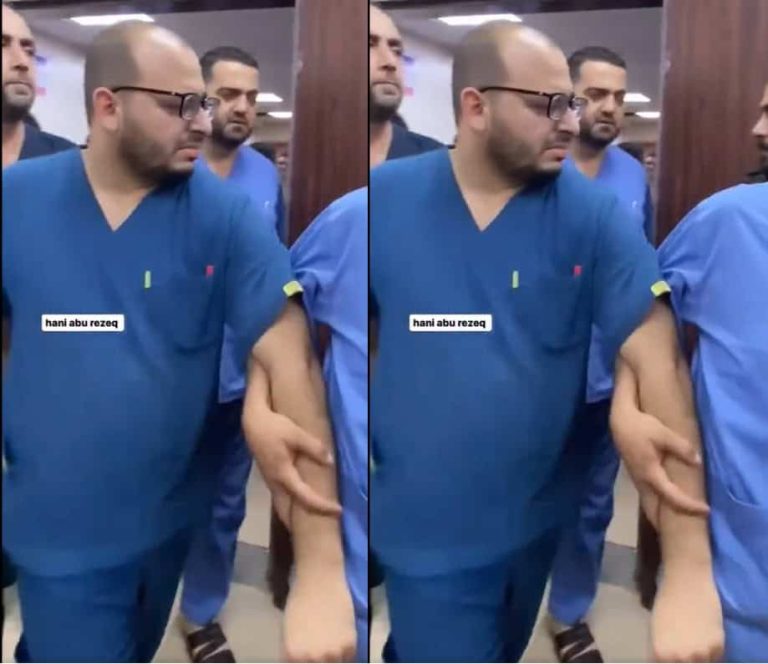 الدكتور باسم النجار في مستشفى شهداء الأقصى أثناء تلقيه نبأ استشهاد عدد من أفراد عائلته