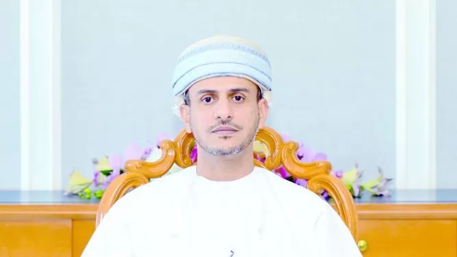 مسؤول عماني يزلزل مؤتمر المناخ بالإمارات بكلمات مؤثرة عن غزة (شاهد) رئيس هيئة البيئة في سلطنة عمان الدكتور عبدالله بن علي العمري