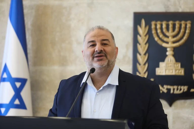 رئيس القائمة العربية الموحدة في الكنيست الإسرائيلي منصور عباس