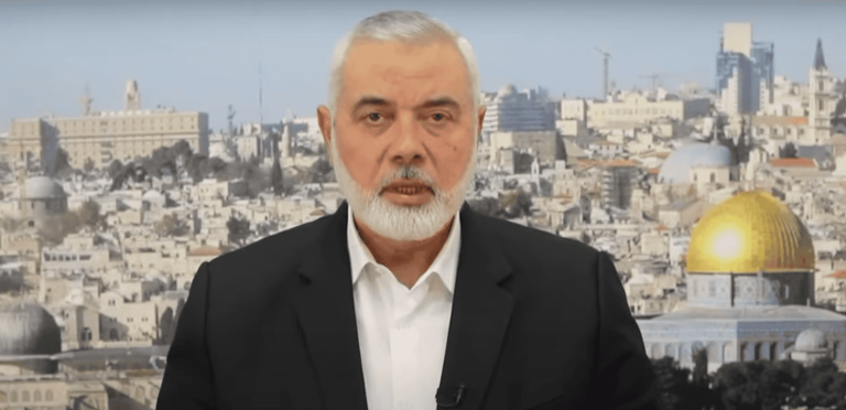 كلمة إسماعيل هنية.. كشف عن مفاجآت وبعث برسائل متعددة (فيديو) كلمة لرئيس المكتب السياسي لحركة حماس إسماعيل هنية مؤكدا أنه لا صفقات تبادل مع الاحتلال دون فرض شروطها