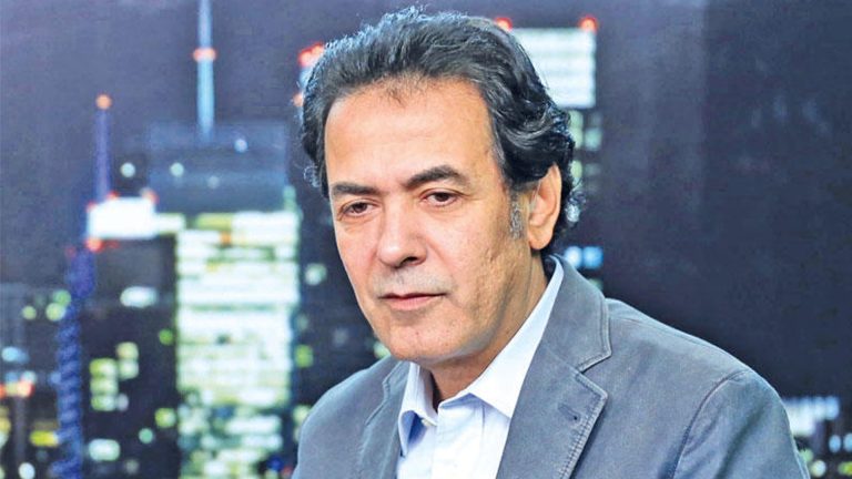 دعا خيري رمضان في برنامجه لإيقاف العمرة لمدة عام لتوفير العملة الصعبة