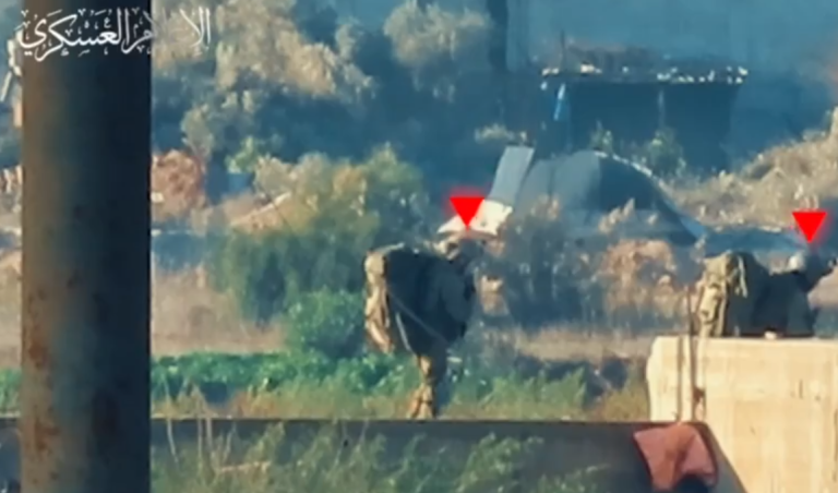مقاتلو القسام يخرجون من تحت الأرض في أي مكان وبأي وقت.. فيديو جديد مثير مشاهد جديدة بثها القسام لاشتباكات واستهداف آليات الاحتلال المتوغلة شرق حيي "التفاح والدرج" في مدينة غزة