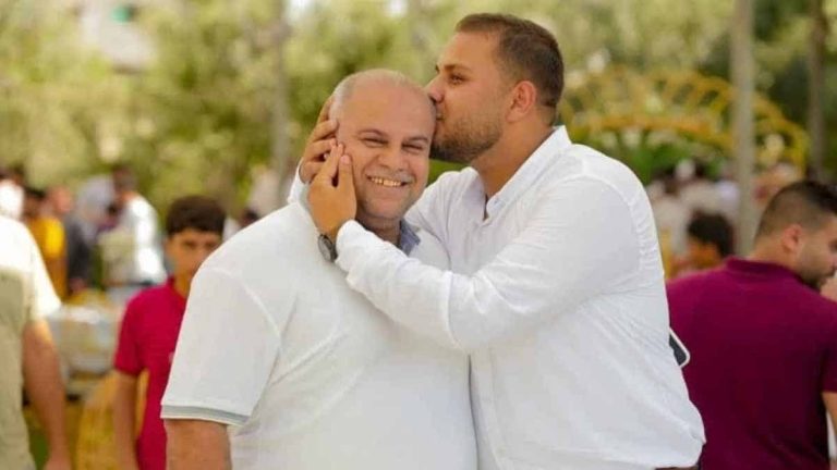 لحظة استشهاد حمزة وائل الدحدوح في قصف إسرائيلي على خانيونس حمزة وائل الدحدوح ووالده وائل