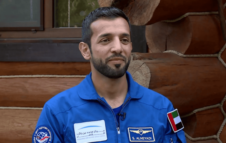 ما وراء الخطوة المفاجئة لحاكم دبي؟.. قلد ابنه هذا المنصب والنيادي وزيرا للشباب حاكم دبي يجري تعديلات وزارية وتعيين رائد الفضاء الإماراتي سلطان النيادي وزير دولة للشباب