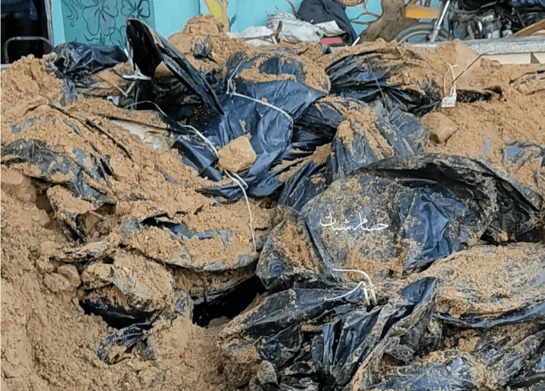 معصوبي الأعين ومكبلي الأيدي.. العثور على 30 شهيداً أعدمهم الاحتلال في غزة