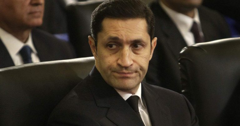 “خناقة علاء مبارك وحسن هيكل” تريند في مصر.. فضائح الكبار خرجت للعلن "خناقة علاء مبارك وحسن هيكل" تريند في مصر.. فضائح الكبار خرجت للعلن