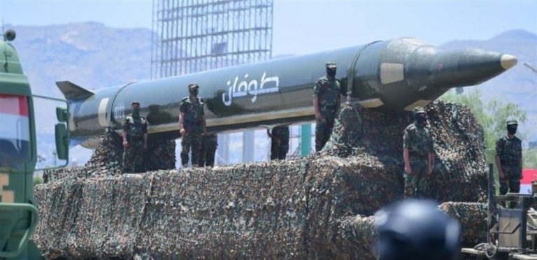 الخبير الأمريكي جيمس روجرز ينشر تأثير الهجمات الأخيرة على قدرات الحوثيين القتالية