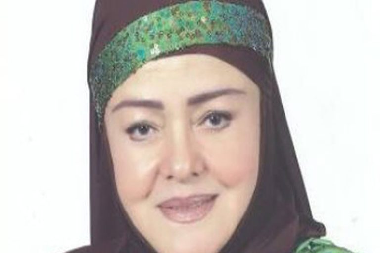 وفاة أول مذيعة محجبة بالتلفزيون المصري الإعلامية كاريمان حمزة وغُسِّلت بماء زمزم