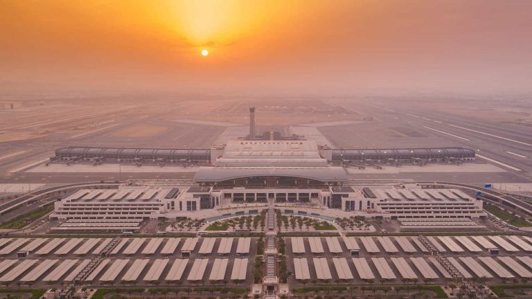 أحدهما تصدر أول مرتبة .. مطاران عربيان في قائمة أفضل 10 مطارات دولية (صور) مطار مسقط الدولي أفضل مطار في العالم عام 2023