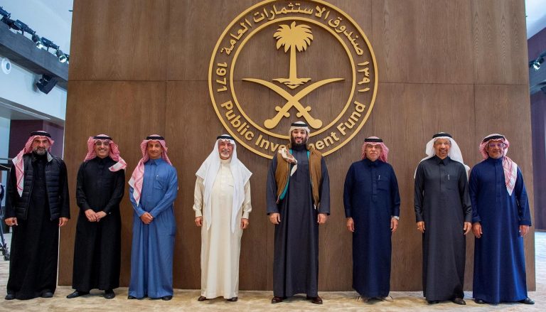 معارض سعودي يفضح بالوثائق فساد صندوق الاستثمارات السعودي برئاسة محمد بن سلمان المعارض السعودي عمر بن عبدالعزيز يفضح بالوثائق فساد صندوق الاستثمارات السعودي برئاسة محمد بن سلمان