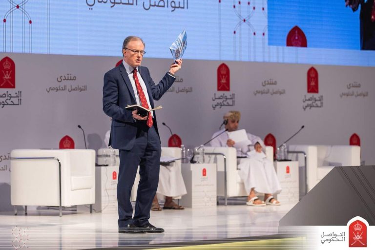 ليلتحق بوظيفة إماراتية.. استقالة مسؤول بريطاني كبير من الحكومة تثير شكوكا ليلتحق بوظيفة إماراتية.. استقالة المسؤول البريطاني أليكس أيكم من الحكومة تثير شكوكا