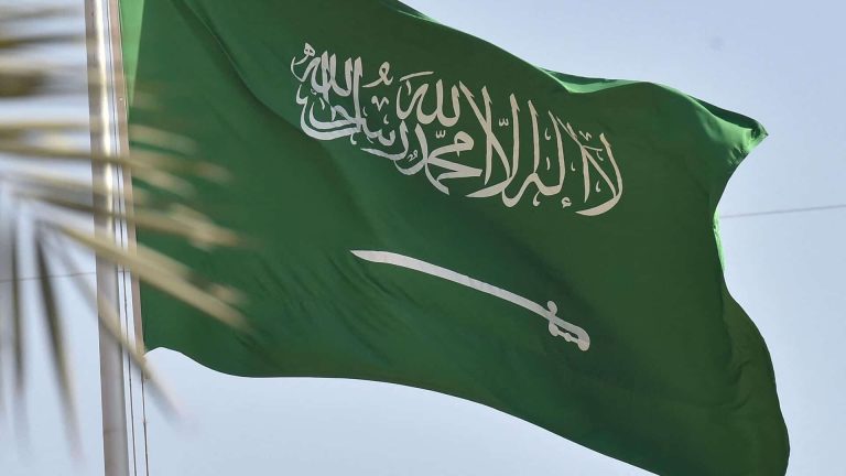إعلام السعودية يروج لدراسة عن علاقة الفقر بالسعادة.. هل يمهد لأزمة مقبلة؟ إعلام السعودية يروج لدراسة عن علاقة الفقر بالسعادة.. هل يمهد لأزمة مقبلة؟ إعلام السعودية يروج لدراسة عن علاقة الفقر بالسعادة.. هل يمهد لأزمة مقبلة؟