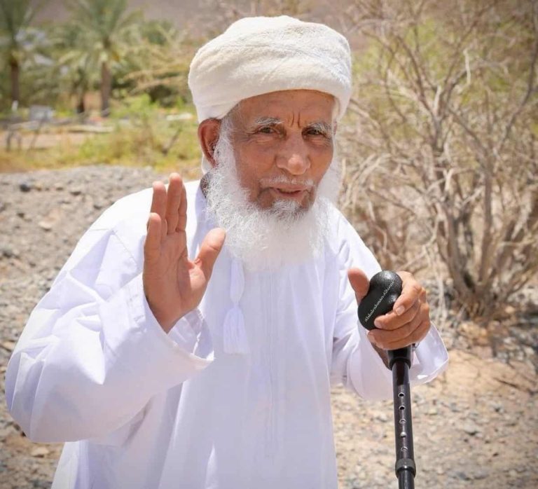 سلطنة عمان.. المحكمة العليا تقر حكم إعدام قاتلي الشيخ محمد الهنائي وتفاعل واسع الشيخ محمد بن سعود الهنائي