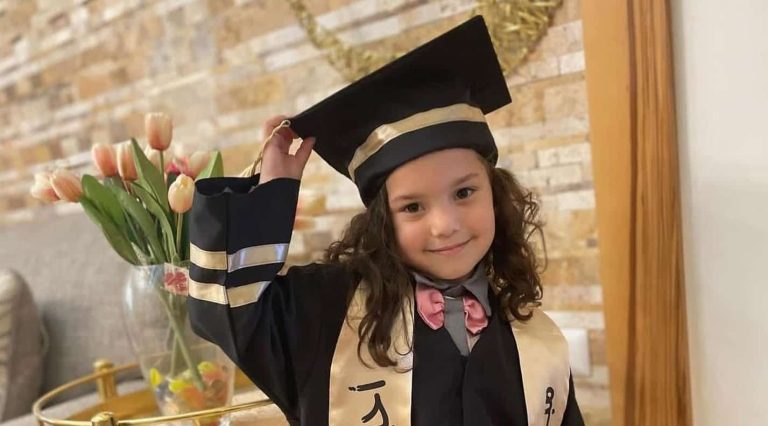 الطفلة هند
