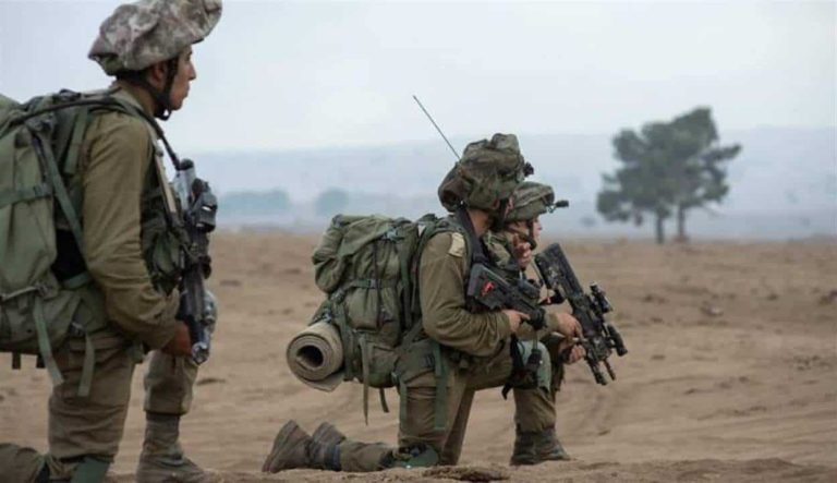 جنود الاحتلال يعرضون أسلحتهم للبيع وإسرائيل في ورطة.. ما القصة؟ جنود الاحتلال يعرضون أسلحتهم للبيع وإسرائيل في ورطة.. ما القصة؟