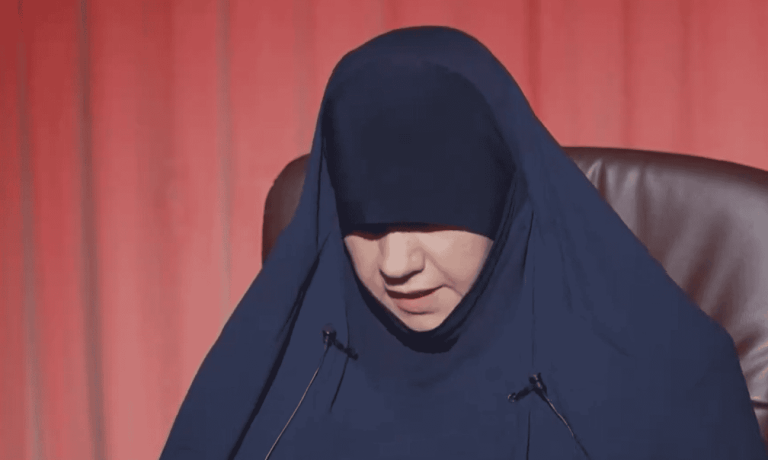 زوجة البغدادي تكشف تفاصيل مثيرة عن هوسه بالنساء وعلاقته بعائلته (فيديو) زوجة البغدادي تكشف تفاصيل مثيرة عن هوسه بالنساء وعلاقته بعائلته