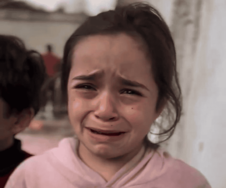 وطن تنقل الصرخات الأخيرة من غزة المحاصرة: "القطاع أشبه بمثلث برمودا"
