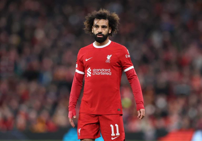 كم يبلغ راتب محمد صلاح وكم سيقتطع نظام السيسي منه شهرياً إذا طبق مقترح الـ20%؟ نظام السيسي يمهد للاستيلاء على أموال المشاهير ونجوم الكرة وبينهم محمد صلاح شهريا