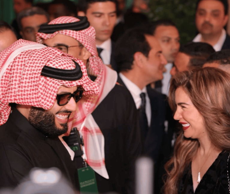 مي عز الدين تُغازل تركي آل الشيخ بصورة مثيرة